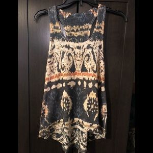 Razorback hi low tank top